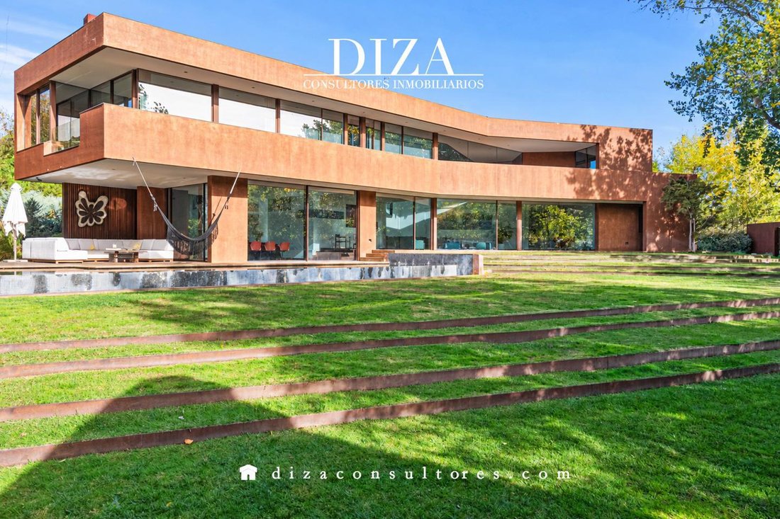 Villa in Boadilla del Monte, Comunidad de Madrid, Spain 1 - 19199191