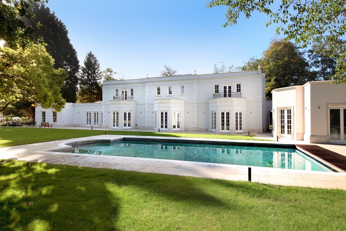 Casa en Virginia Water, Inglaterra 3 - 19198790