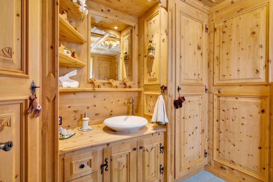 Chalet in La Punt Chamues-ch, Grisons, Switzerland 5 - 19198364