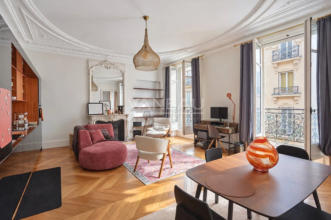 Appartamento a Clichy-Trinité, Paris 9e Arrondissement, Parigi 1 - 19199492