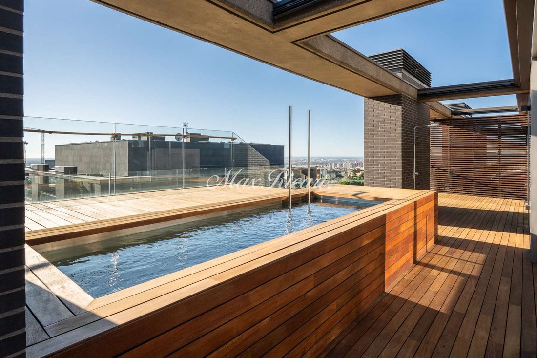 Penthouse in Esplugues de Llobregat, Catalonia, Spain 1 - 19199102