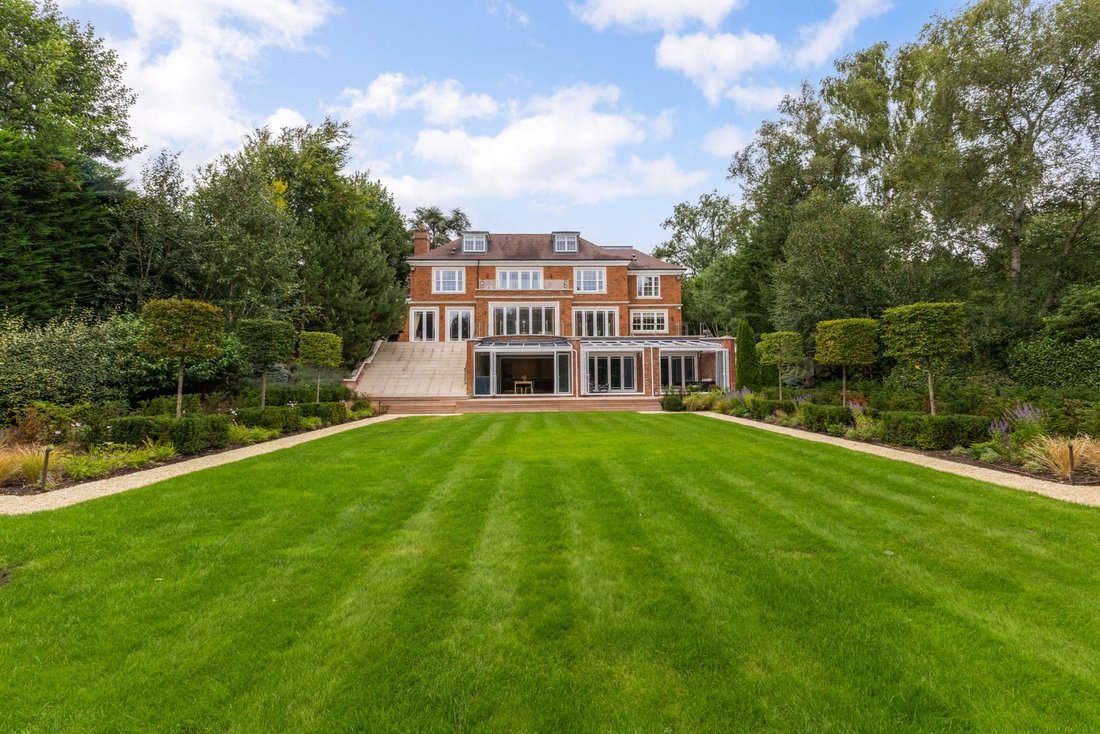 Casa en Virginia Water, Inglaterra 1 - 19199230