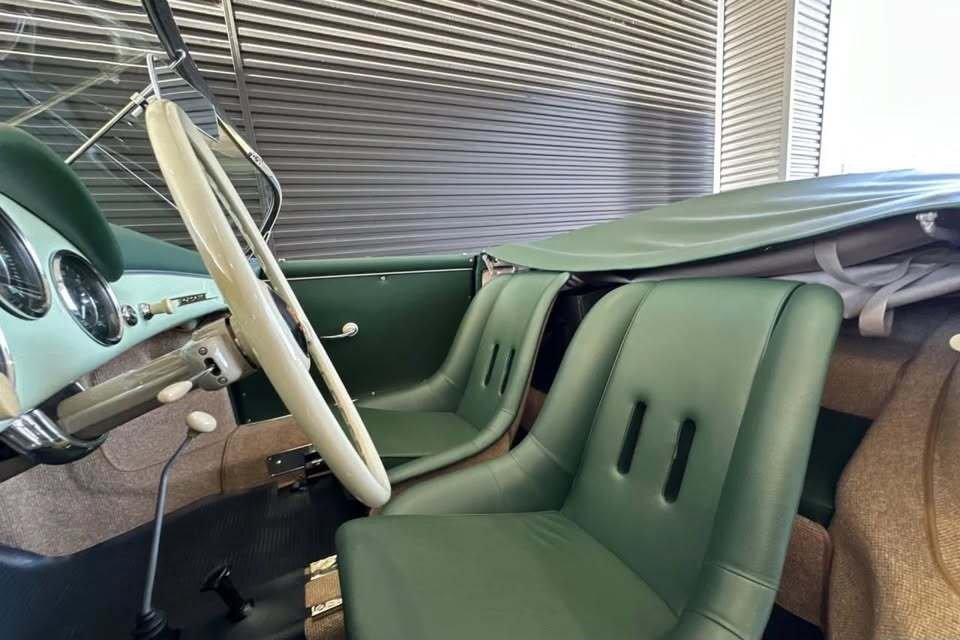 Roadster in San Luis Obispo, CA, United States 5 - 19197744