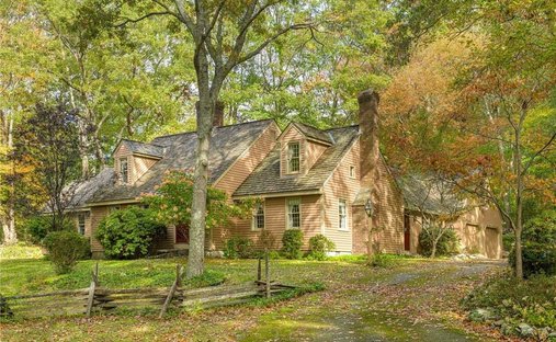 House in South Kingstown, Rhode Island, United States 1