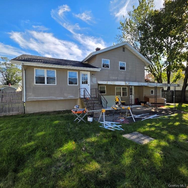House in Port Jefferson Station, New York, United States 2 - 19202130