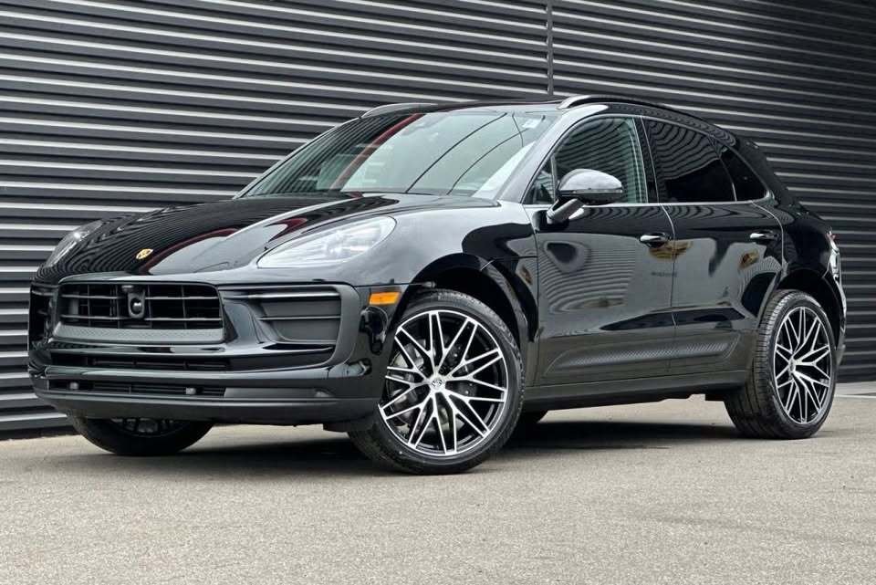 Suv in San Luis Obispo, CA, United States 1 - 19200600