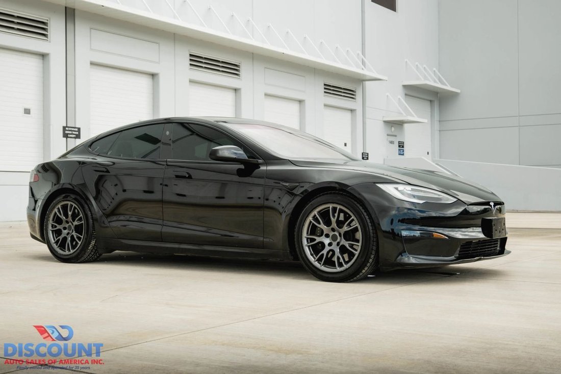 Sedan in Opa Locka, FL, United States 4 - 19202799