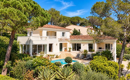 Villa a Valescure-Vaulongue-Clair Bois-Vallon Suveret, Saint-Raphaël, Francia 1