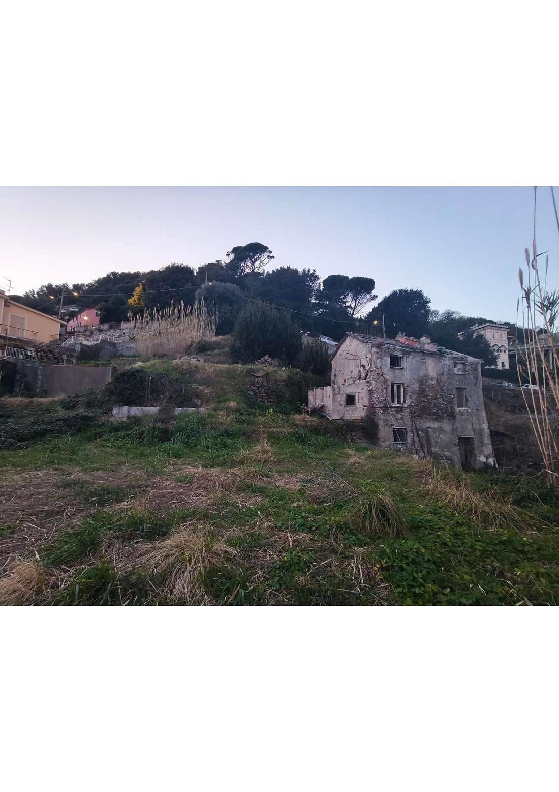 Andere in Pra' - Voltri, Genua, Ligurien 2 - 19201310