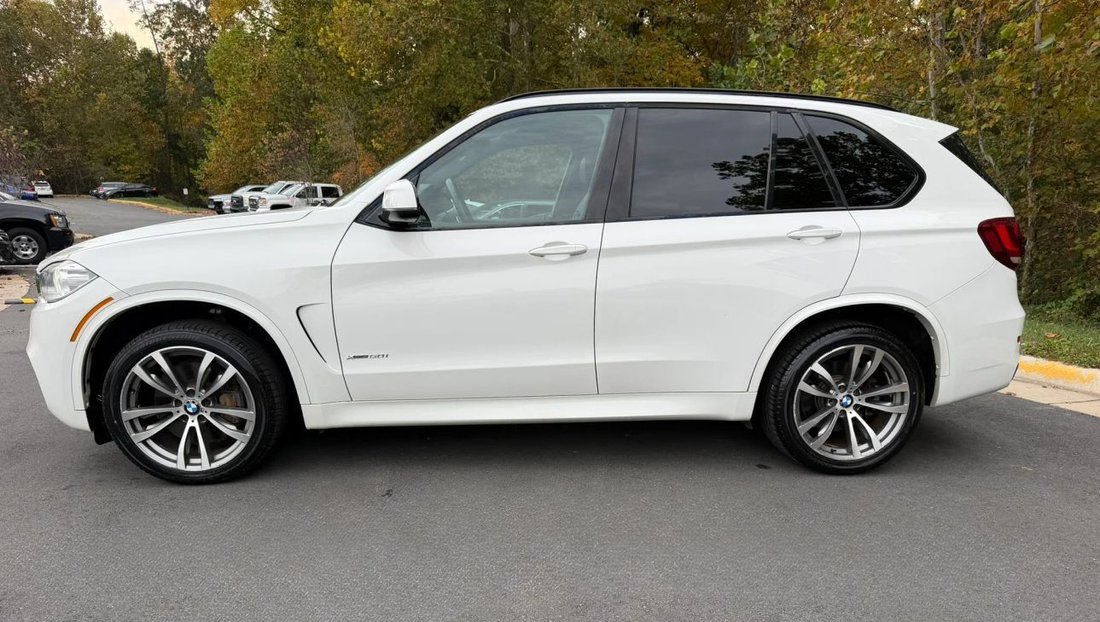 Suv in Sterling, VA, United States 2 - 19202859