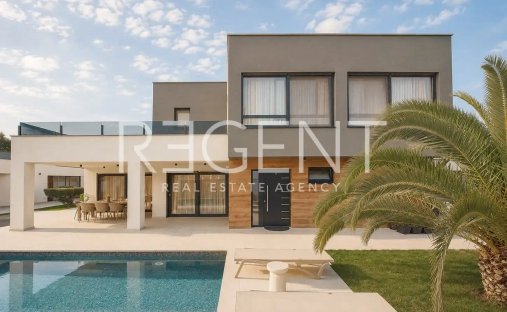 Villa in Grad Pula, Gespanschaft Istrien, Kroatien 1