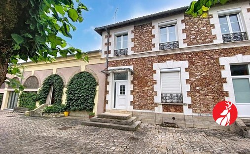 Casa en Chailly-en-Bière, Isla de Francia, Francia 1