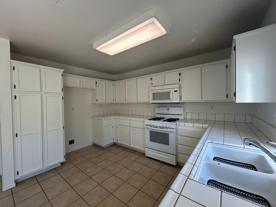 House in Elk Grove, California, United States 3 - 19202511