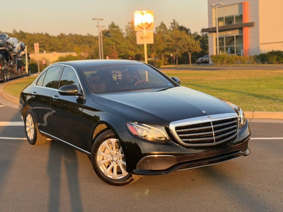 Sedan in Chantilly, VA, United States 2 - 19202839