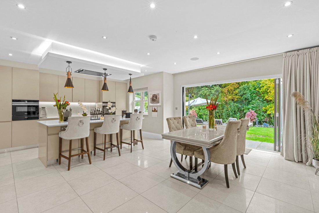 Casa en Bourne End, Inglaterra 2 - 19201022