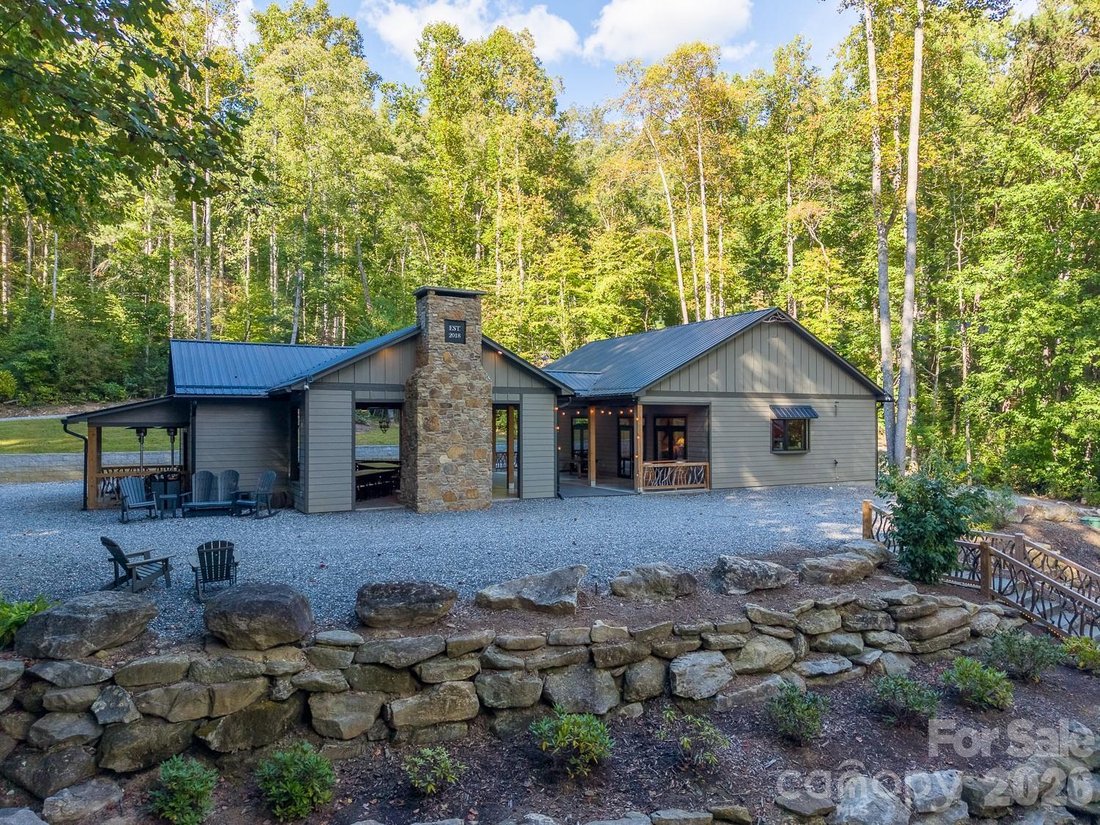 House in Tuckasegee, North Carolina, United States 4 - 19200011