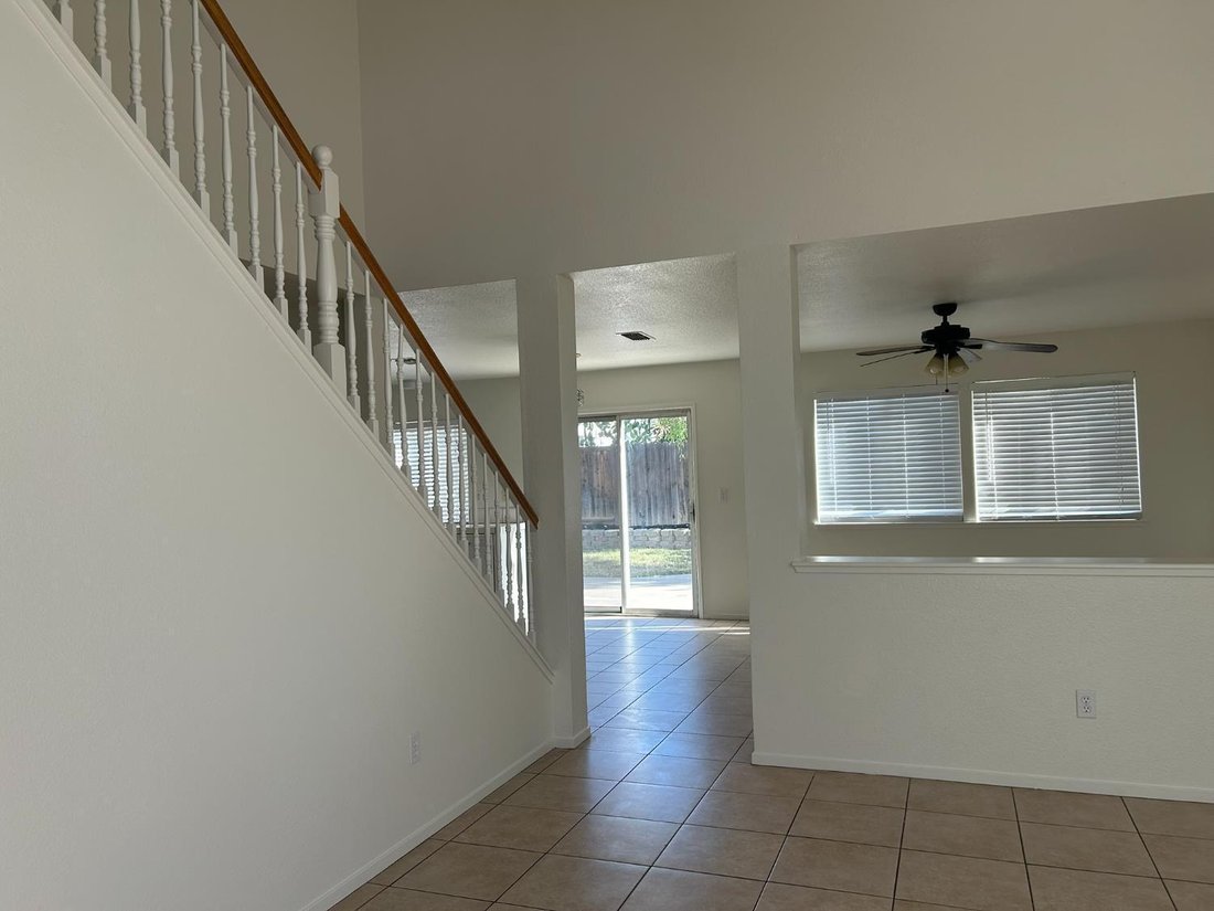 House in Elk Grove, California, United States 2 - 19202511