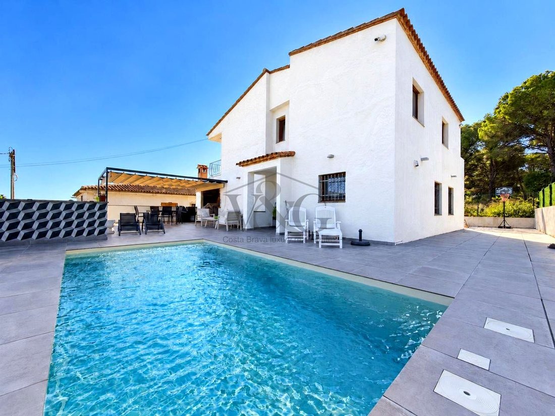 Villa in Calonge i Sant Antoni, Catalonia, Spain 1 - 19201113