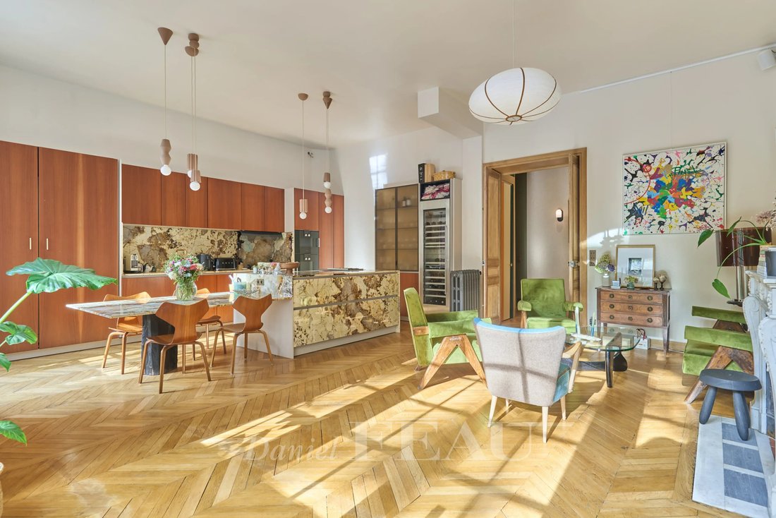 Apartment in Pereire-Malesherbes, Paris 17e Arrondissement, Paris 2 - 19202375
