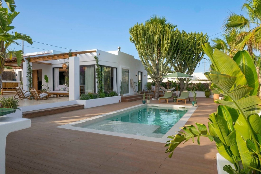 Villa in Sant Jordi de ses Salines, Sant Josep de sa Talaia, Balearic Islands 1 - 19199841