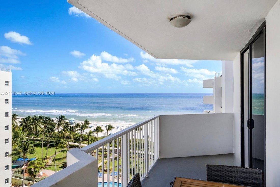 Condo in Miami Beach, Florida, United States 1 - 19202175