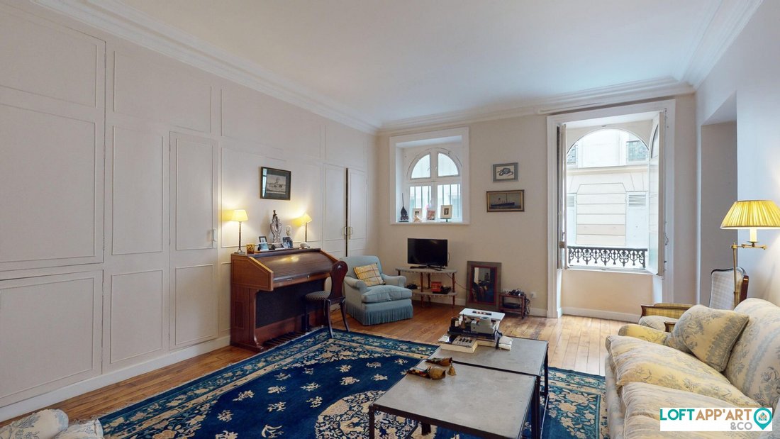 Apartment in Lorette-Martyrs, Paris 9e Arrondissement, Paris 2 - 19203538