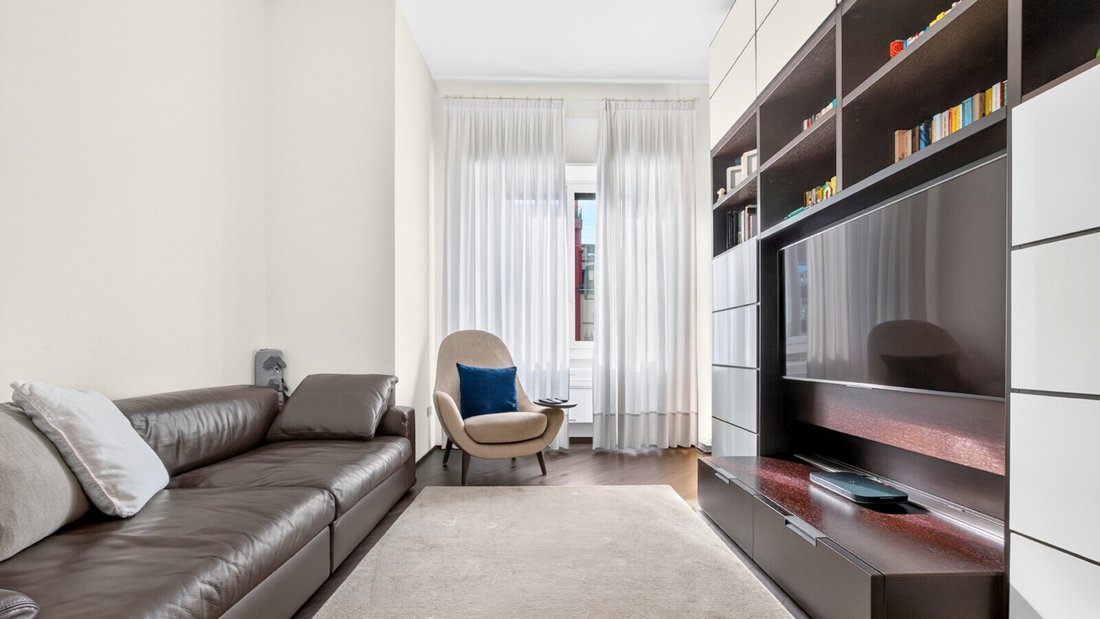 Apartment in Centro Storico, Milan, Lombardy 2 - 19203988