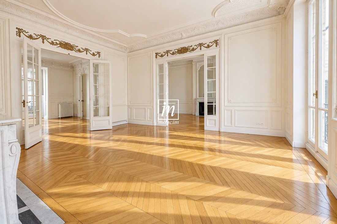 Apartment in Elysées-Madeleine, Paris 8e Arrondissement, Paris 2 - 19203456