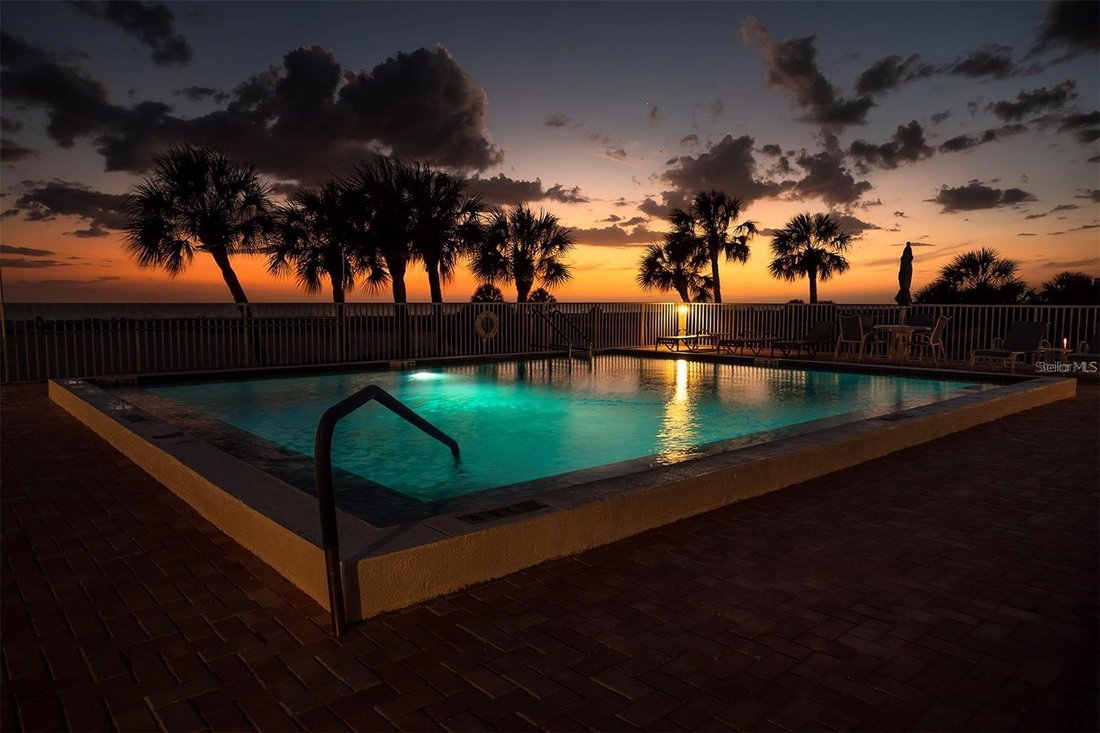 Condominio a St. Pete Beach, Florida, Stati Uniti 2 - 19203901