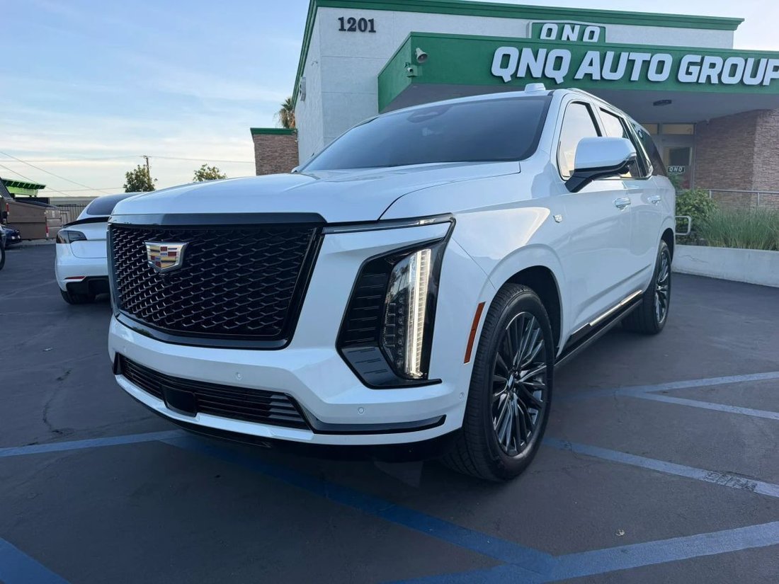 Suv in Ontario, CA, United States 2 - 19205044