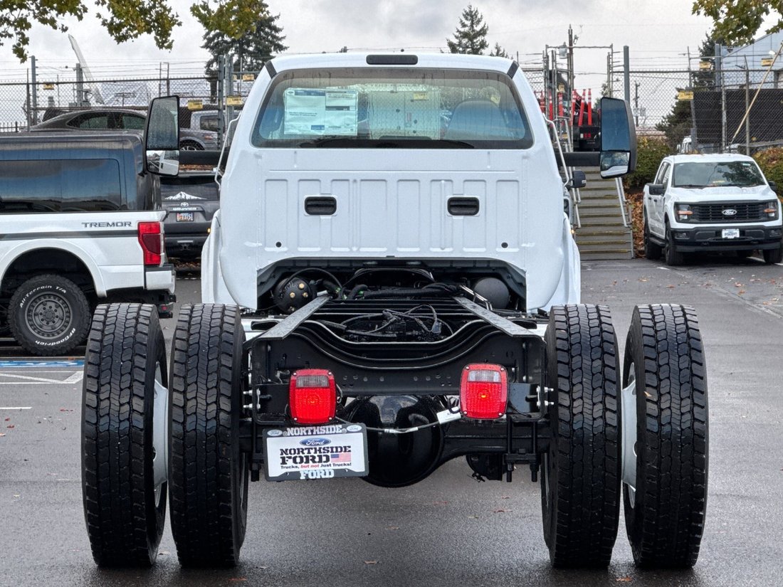 Pickup in Portland, OR, United States 5 - 19204521