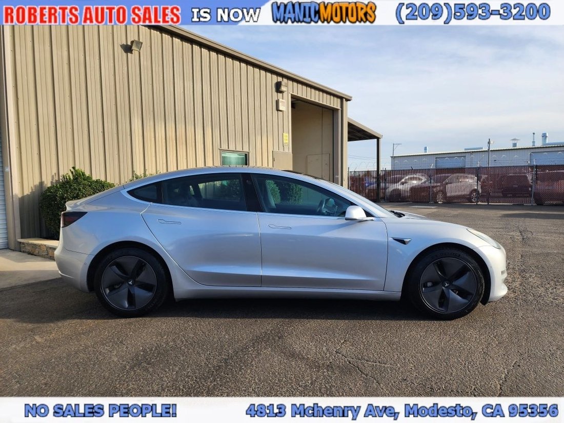 Sedan in Modesto, CA, United States 2 - 19205009