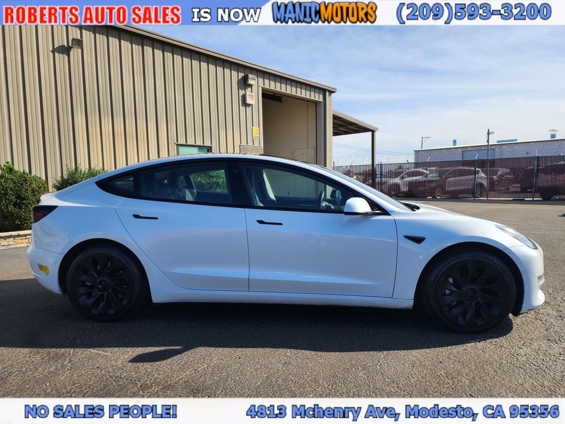 Sedan in Modesto, CA, United States 2 - 19205057