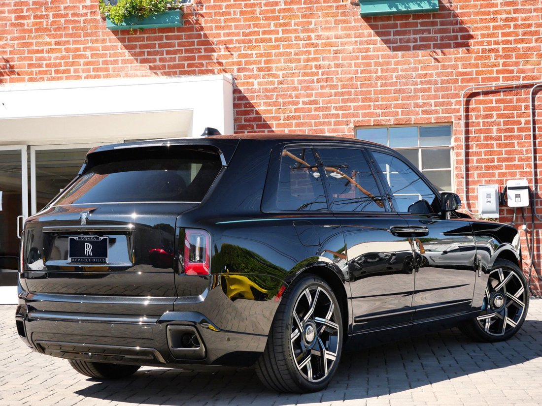 Suv in Beverly Hills, CA, United States 2 - 19204610