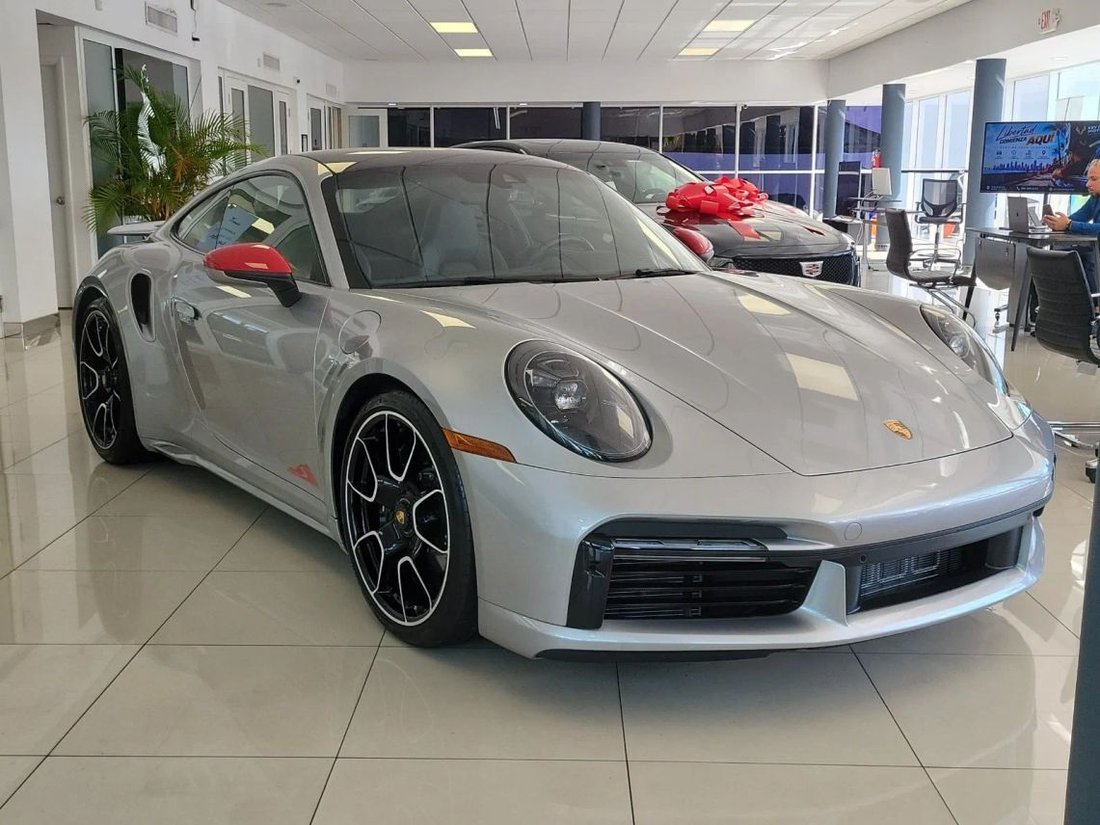 Coupe in Miami, FL, United States 3 - 19205030