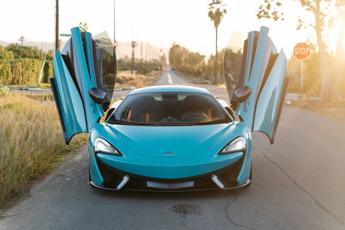 Coupe in Riverside, CA, United States 4 - 19205129