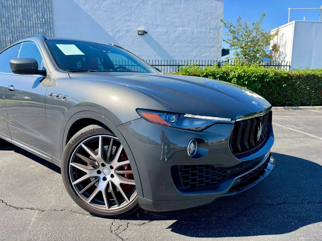 Suv in Azusa, CA, United States 4 - 19205133