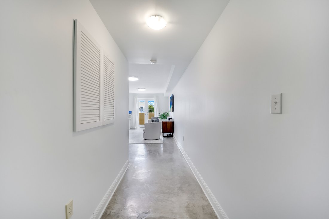 Condo in Miami Beach, Florida, United States 3 - 19204250