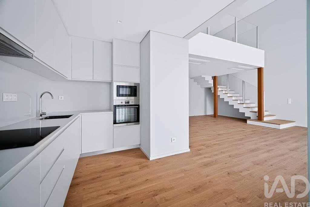 Apartment in Alges, Lisbon, Portugal 3 - 19205140