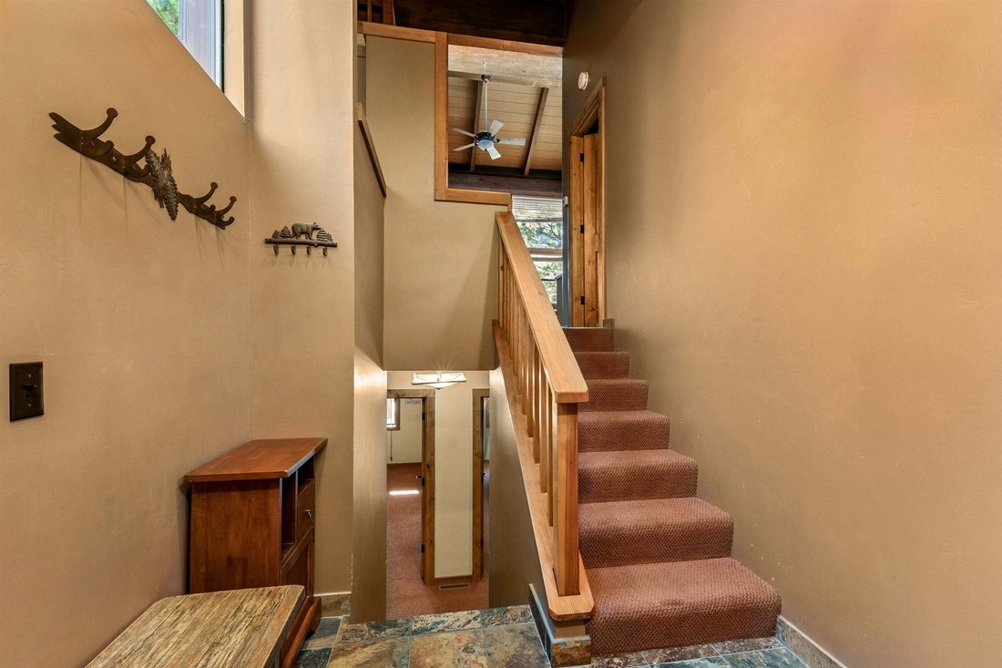 House in Truckee, California, United States 5 - 19204673