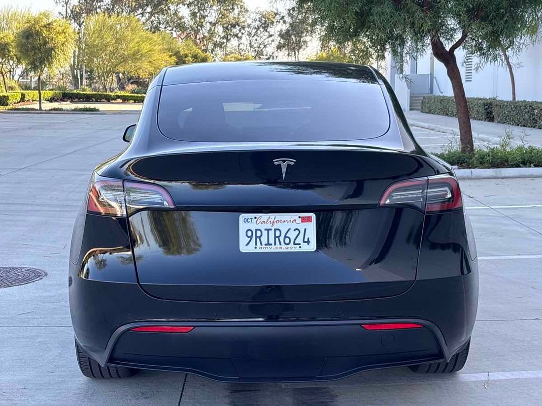 Suv in Rialto, CA, United States 4 - 19204336