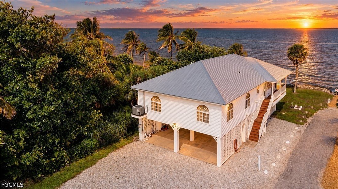 Casa a Bokeelia, Florida, Stati Uniti 1 - 19205404