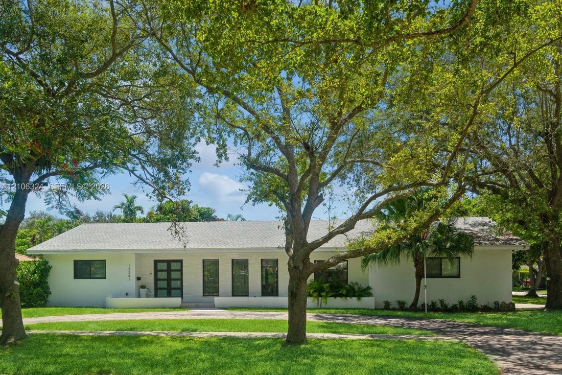 Casa a Coral Gables, Florida, Stati Uniti 1 - 19205487