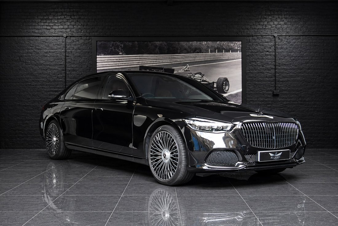 2023 Mercedes-Benz Maybach S580 rwd in London, United Kingdom 1 - 19205497