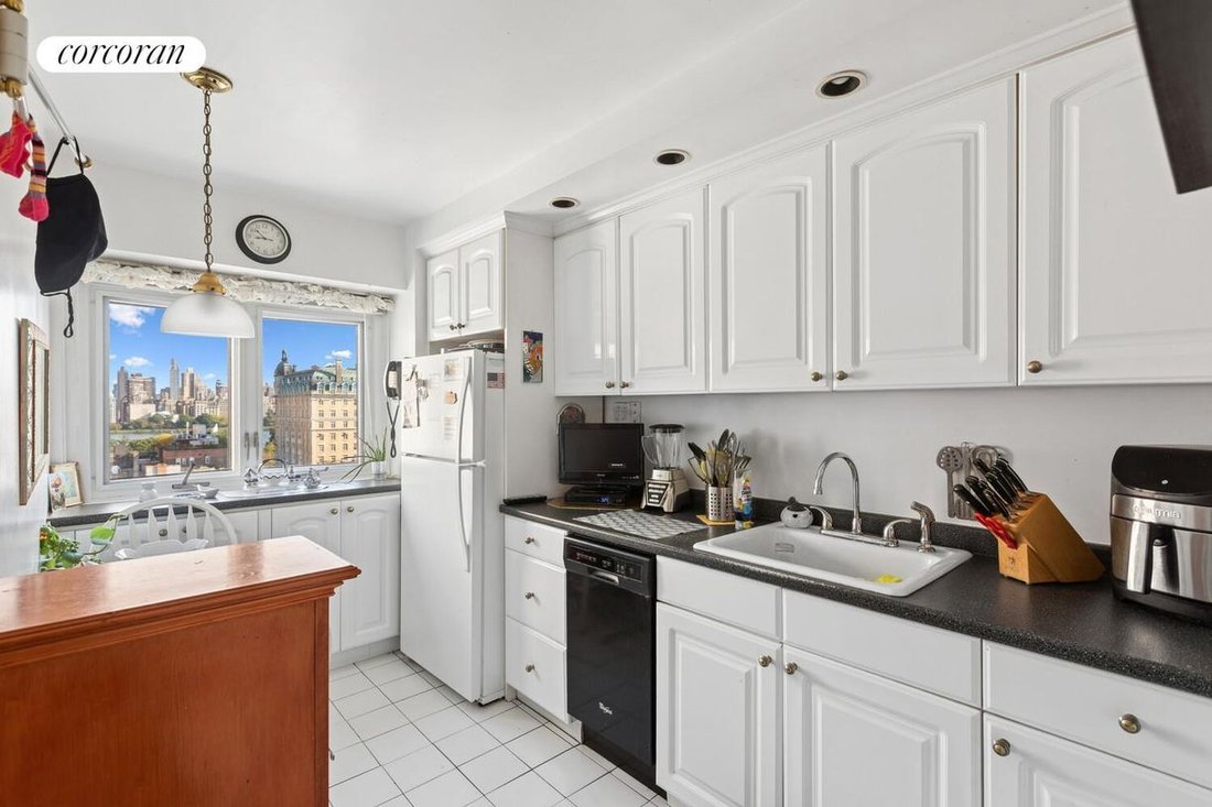 Co Op in New York, New York, United States 4 - 19205639