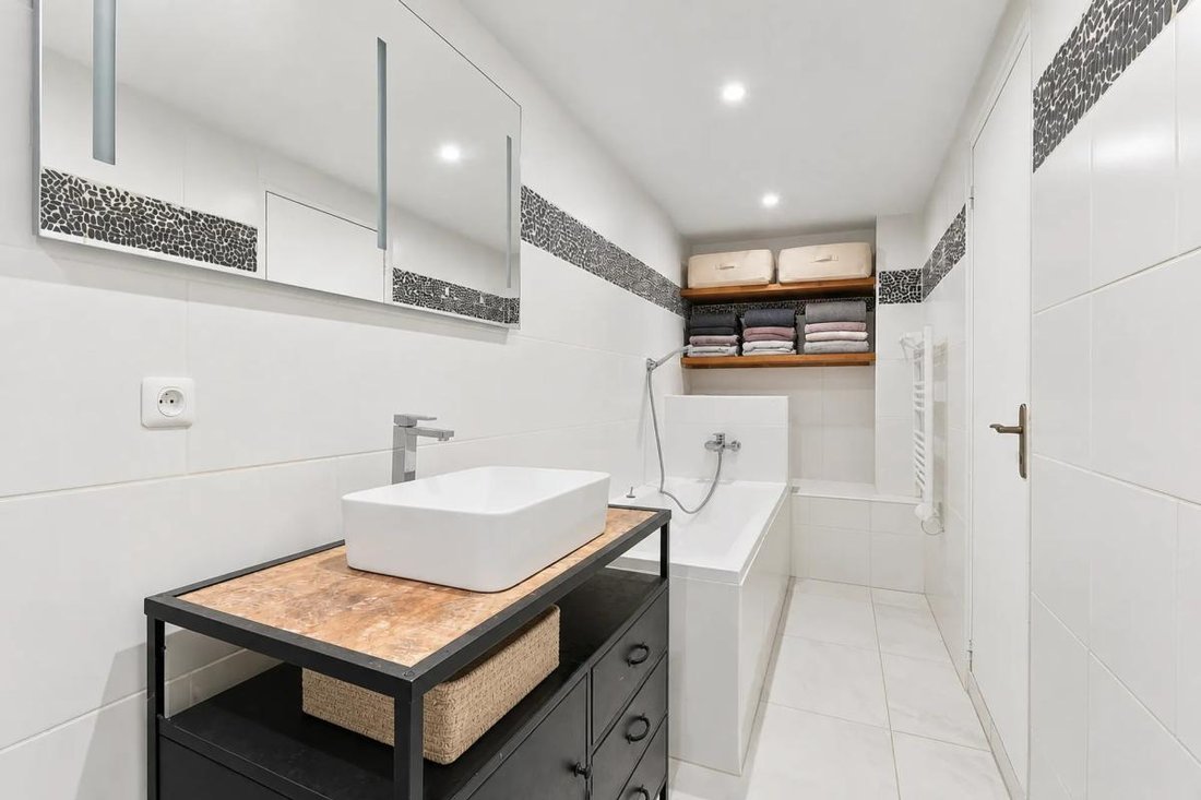 Apartment in Bassin de la Villette, Paris 19e Arrondissement, Paris 4 - 19207238