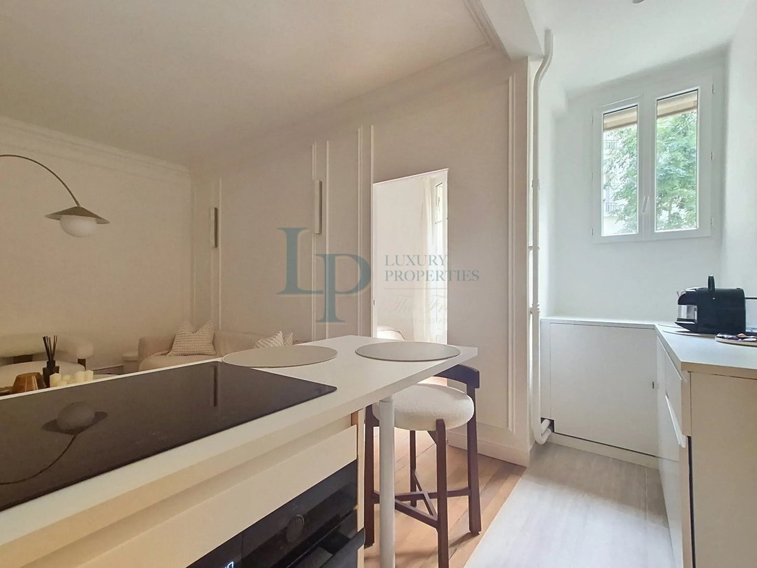 Apartment in Muette Nord, Paris 16e Arrondissement, Paris 4 - 19207106