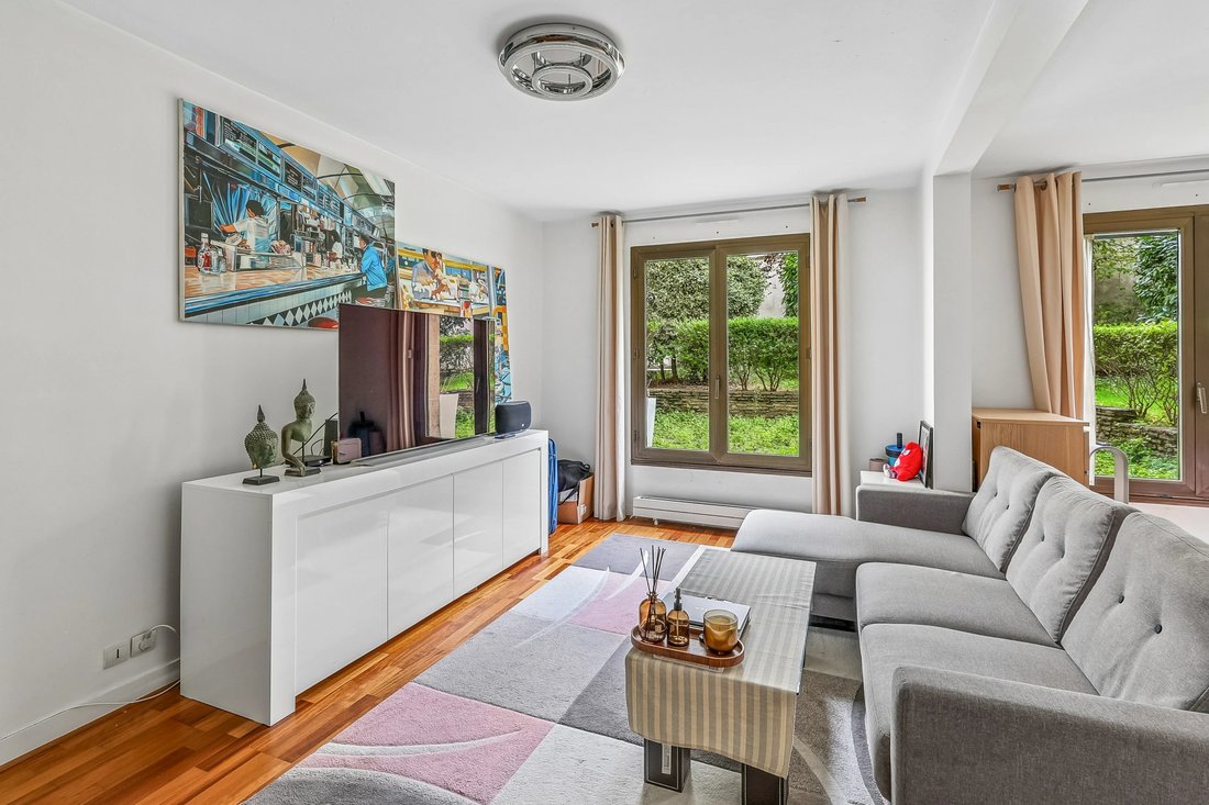 Apartment in Chaillot, Paris 16e Arrondissement, Paris 4 - 19207034