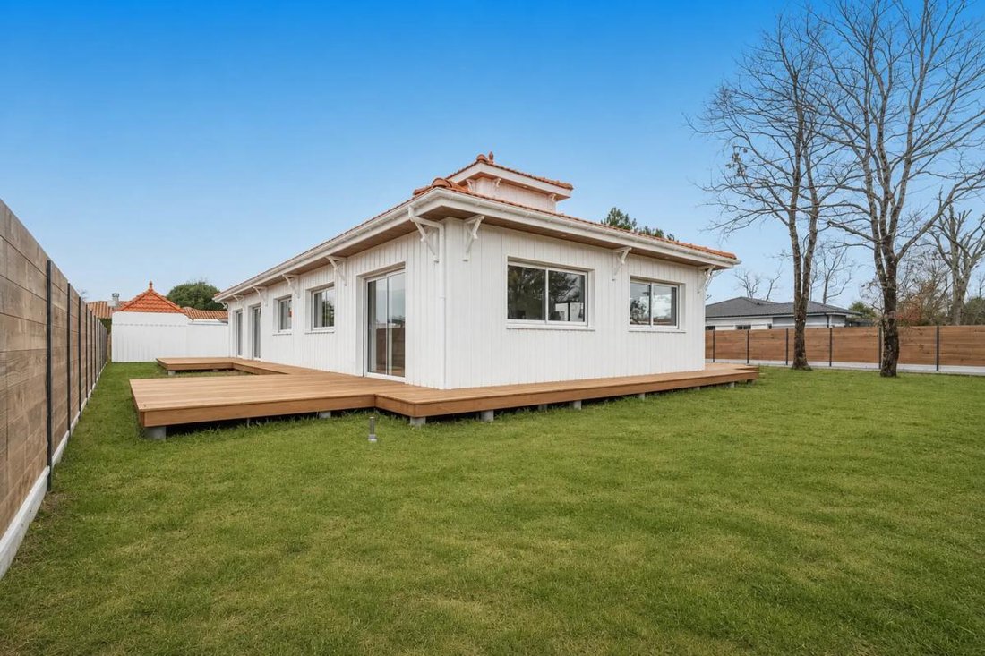 Maison à Arès, Nouvelle-Aquitaine, France 2 - 19208809