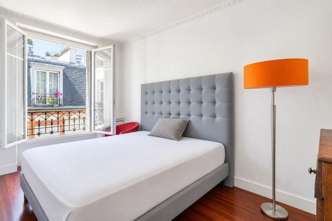 Apartment in Muette Sud, Paris 16e Arrondissement, Paris 5 - 19208394